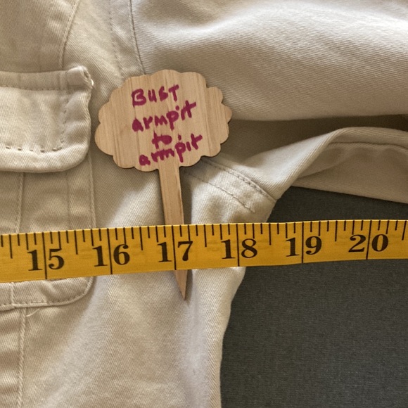 Live a Little Size small tan raw edging jacket 4 pockets 2 buttoned down front. - Picture 10 of 12